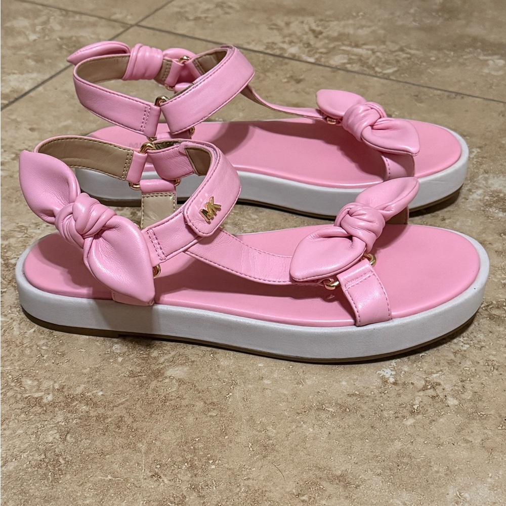 EUC Michael Kors Leather Light Pink Bow Sandals - Picture 4 of 6